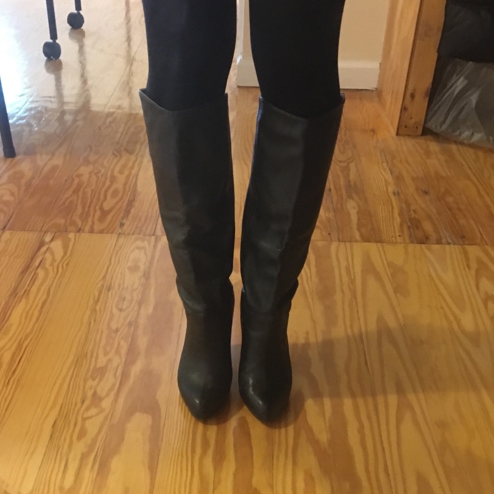 Steven by Steve Madden black leather boots